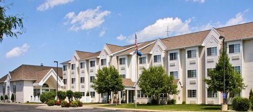 Microtel Inn & Suites By Wyndham Green Bay Exterior foto